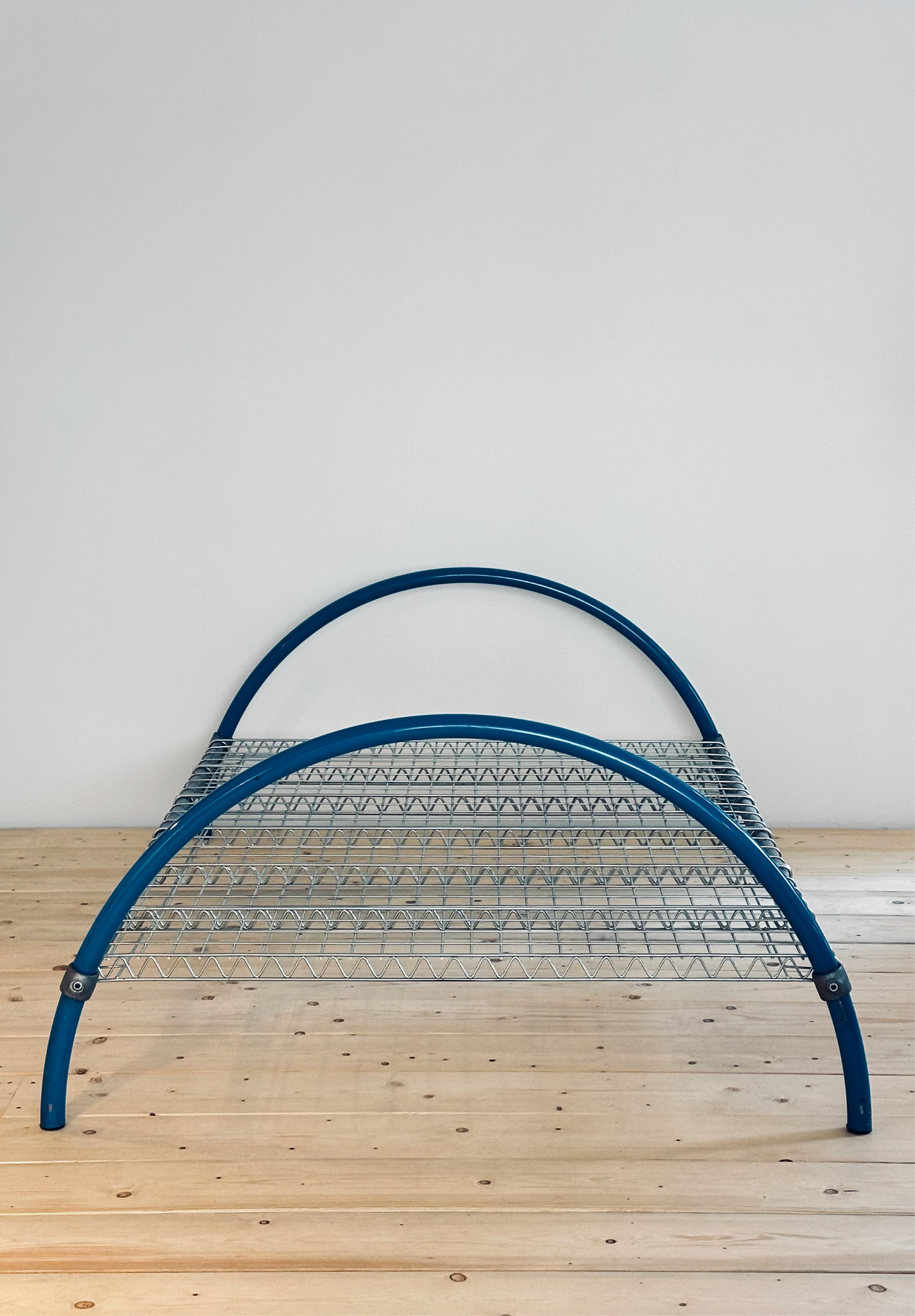 Round Rail Bed, Ron Arad / One Off