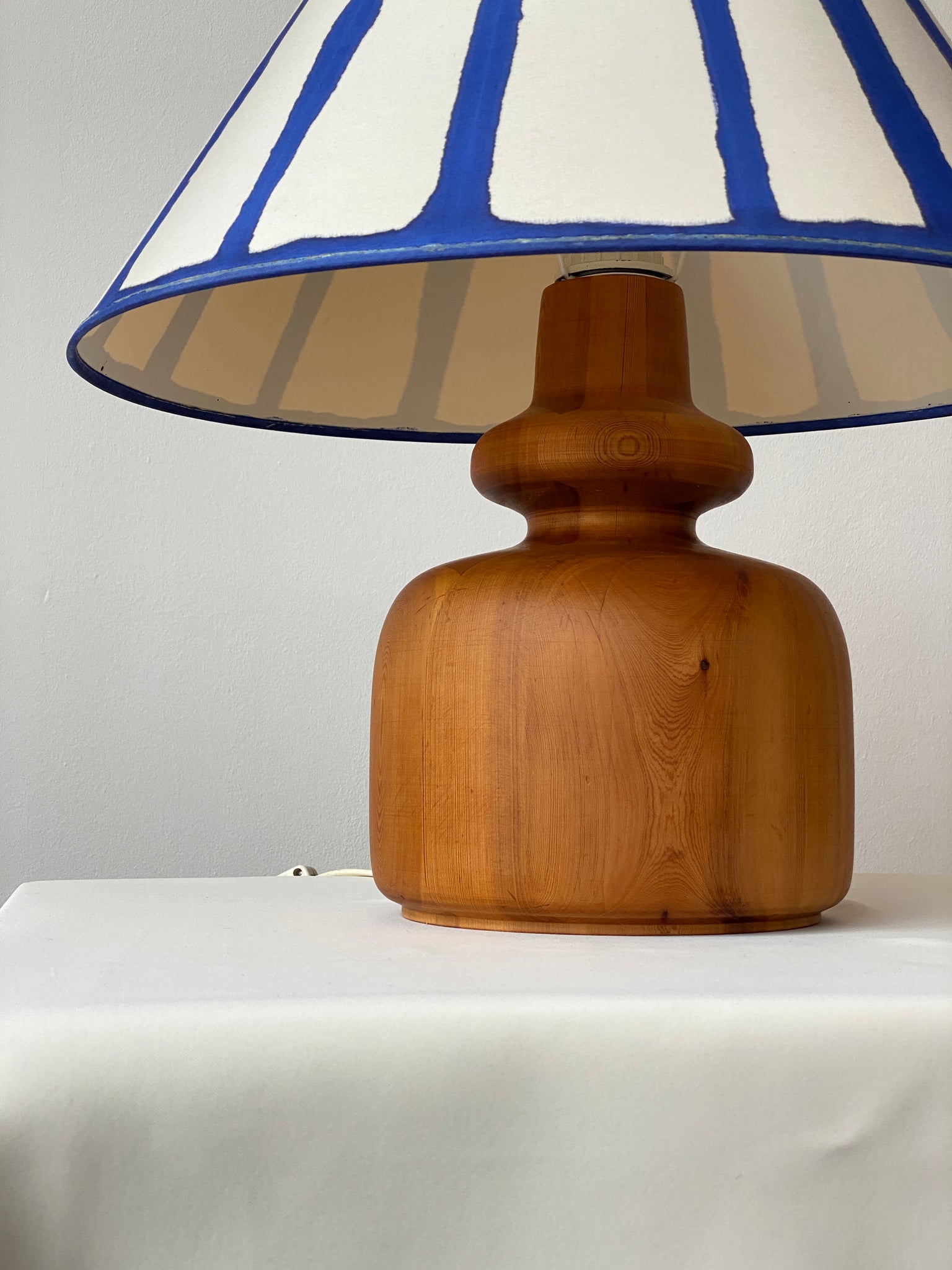 Solid Pine Table Lamp, AB Ellysett