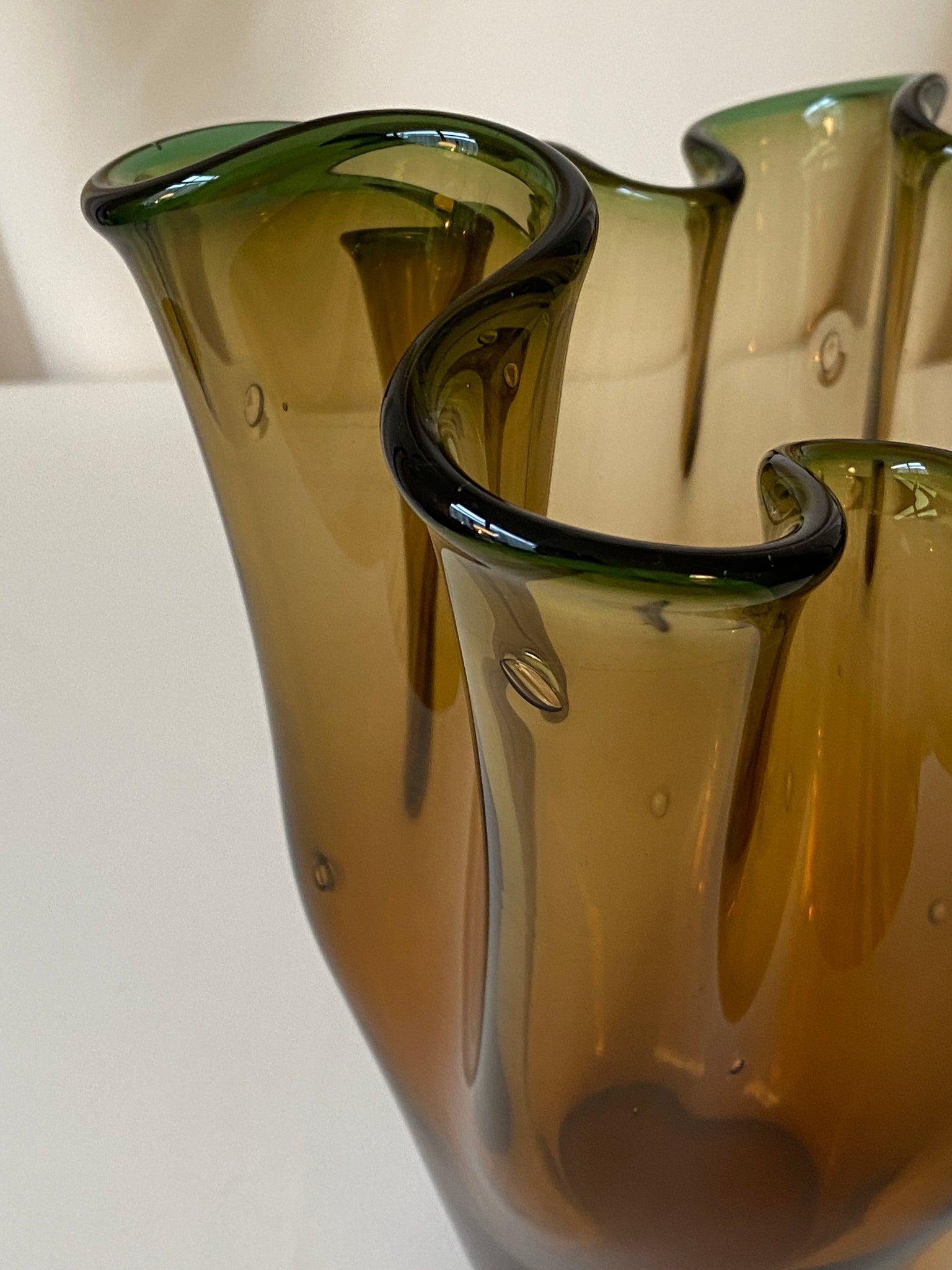 Fazzoletto Vase, Bubbles and Gradient