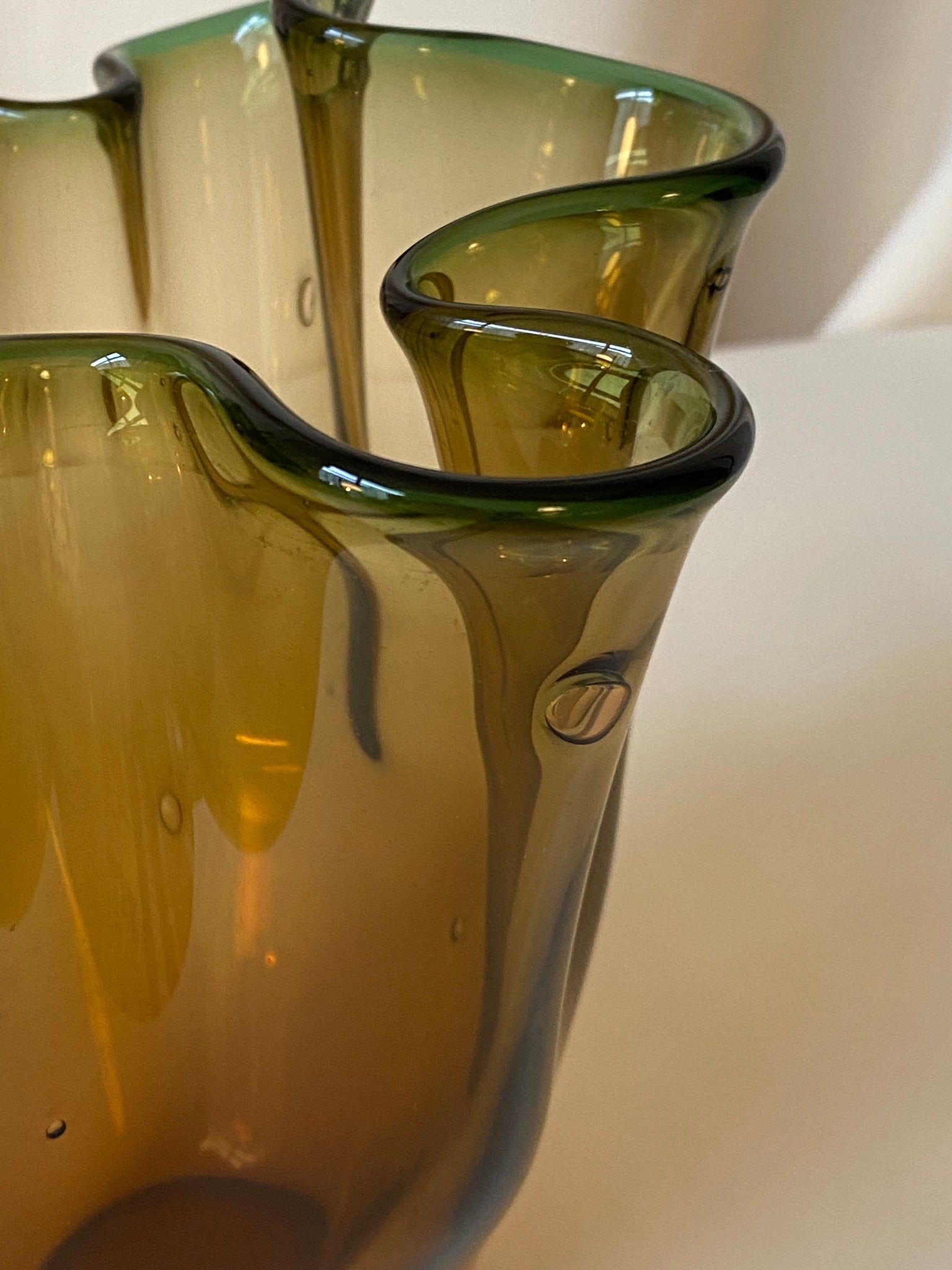 Fazzoletto Vase, Bubbles and Gradient